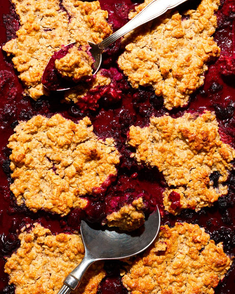 Cobbler s lesním ovocem