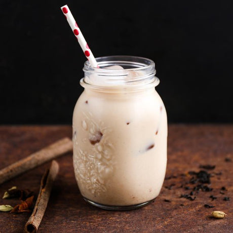 Ledové chai latte s kokosovým mlékem