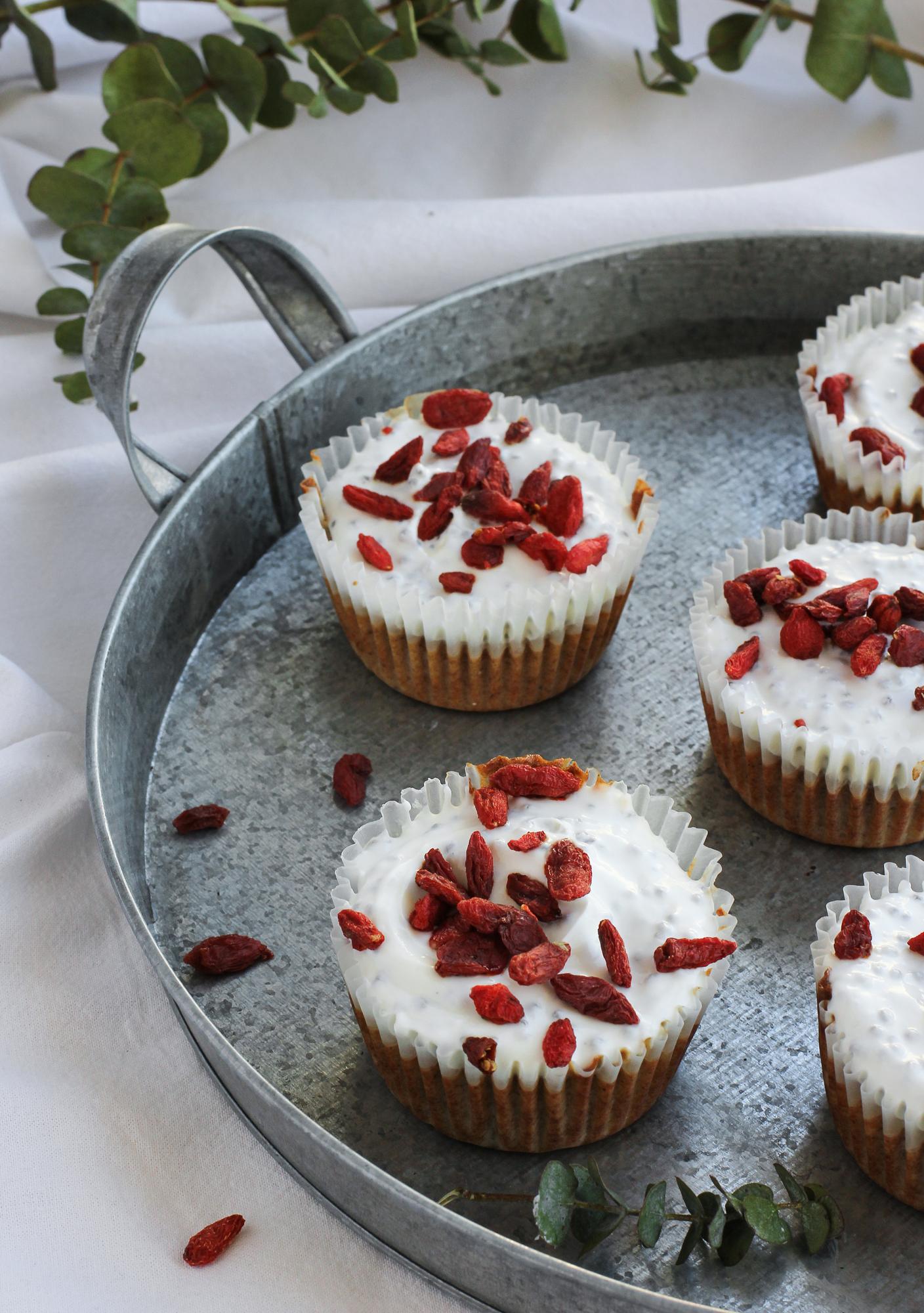 Mrkvové muffiny s jogurtovou polevou