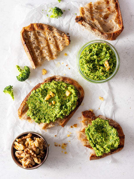 Pesto z brokolicových stonků