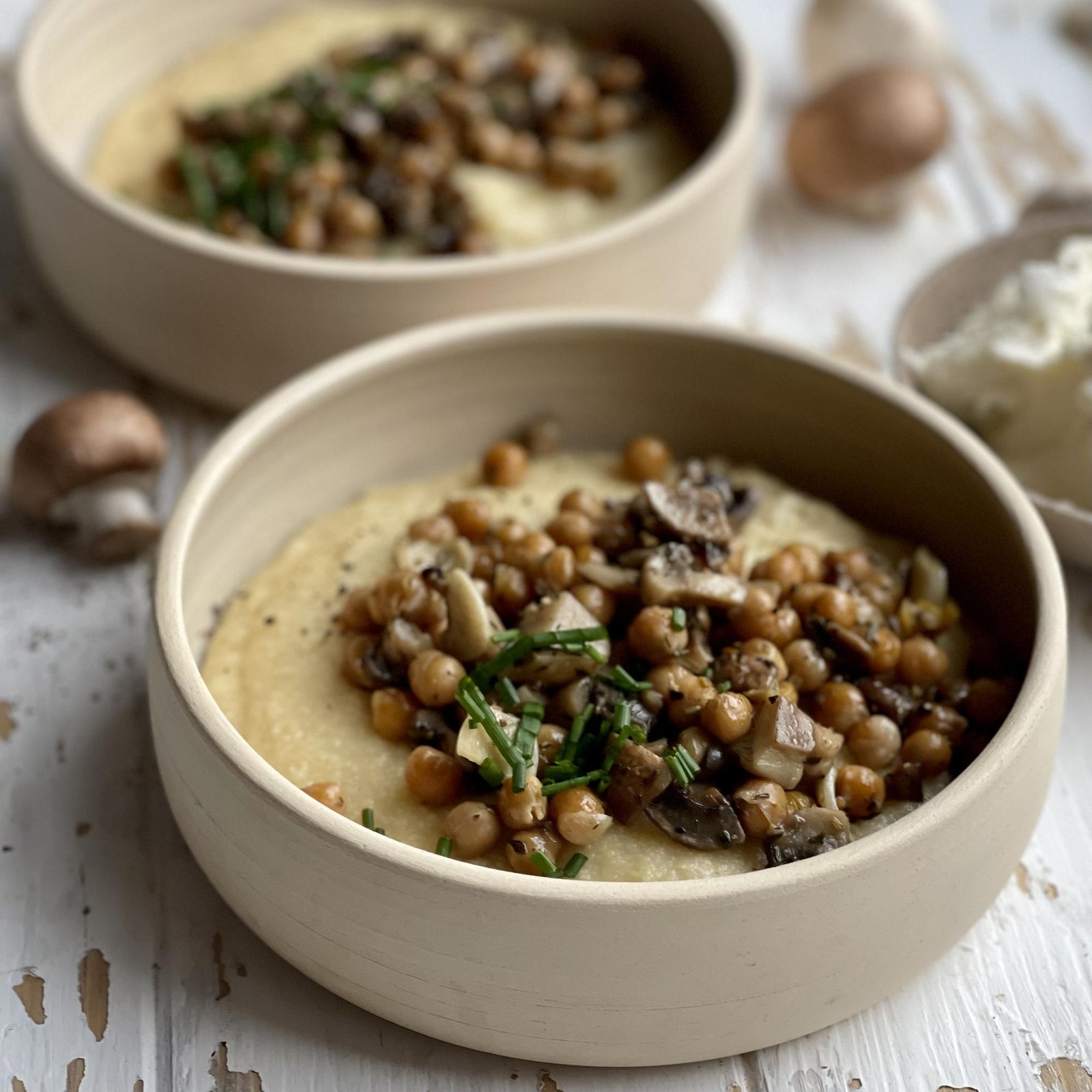 Polenta s houbami a cizrnou