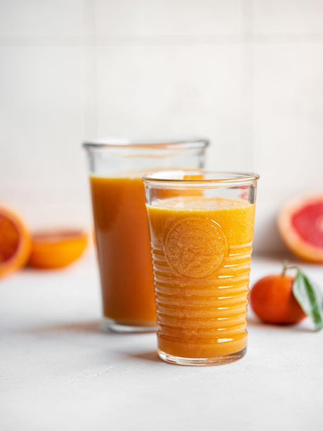 Vitamínové citrusové smoothie s kurkumou