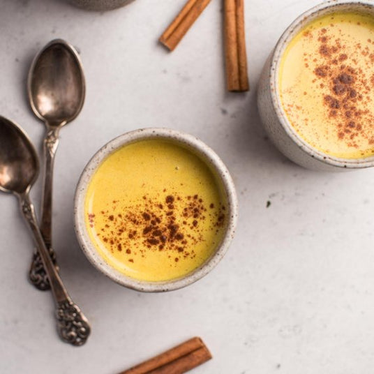 Zlaté mléko (golden milk)